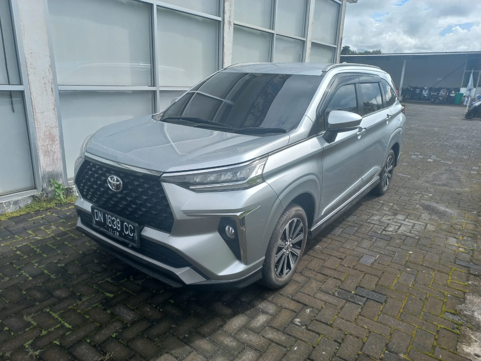Avanza 1.5 G M/T